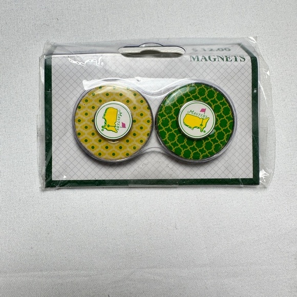 NWT - ⛳️⛳️ Masters Logo Golf Yellow and Green Decorative Magnets (set of 2) - Picture 1 of 3